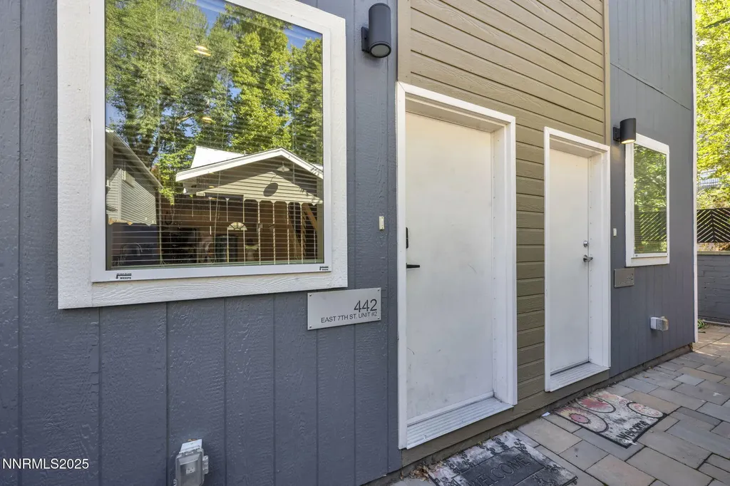 442 7th Reno NV 89512