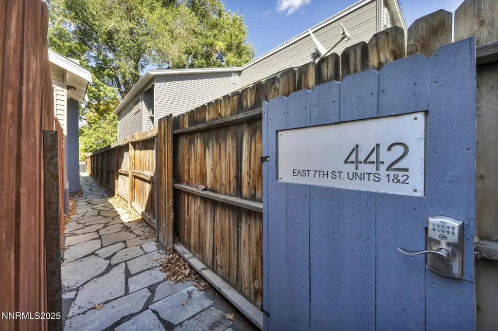 442 7th Reno NV 89512