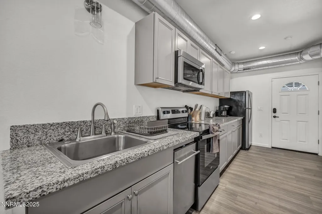 442 7th Reno NV 89512