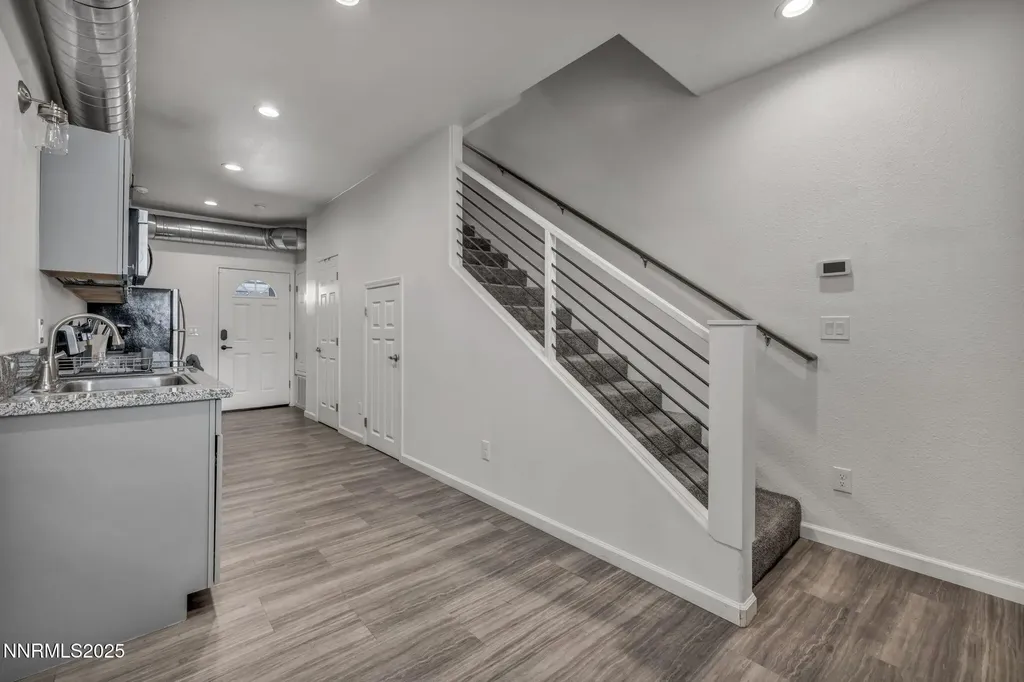 442 7th Reno NV 89512