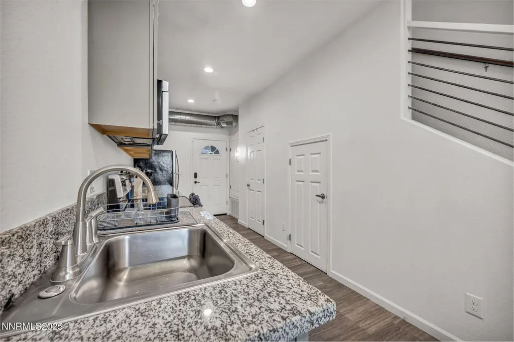 442 7th Reno NV 89512