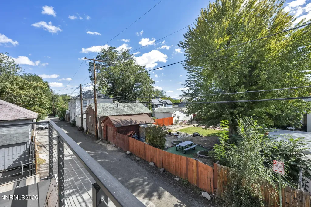 442 7th Reno NV 89512
