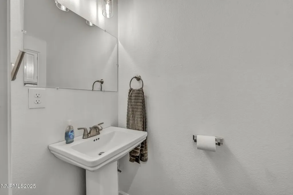 442 7th Reno NV 89512