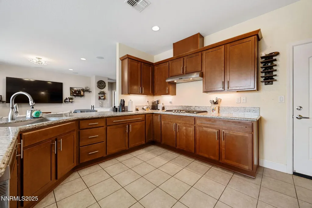2174 Cecile Reno NV 89521