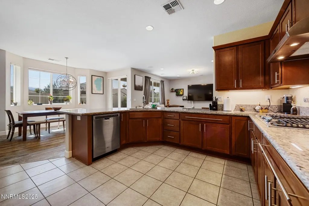 2174 Cecile Reno NV 89521