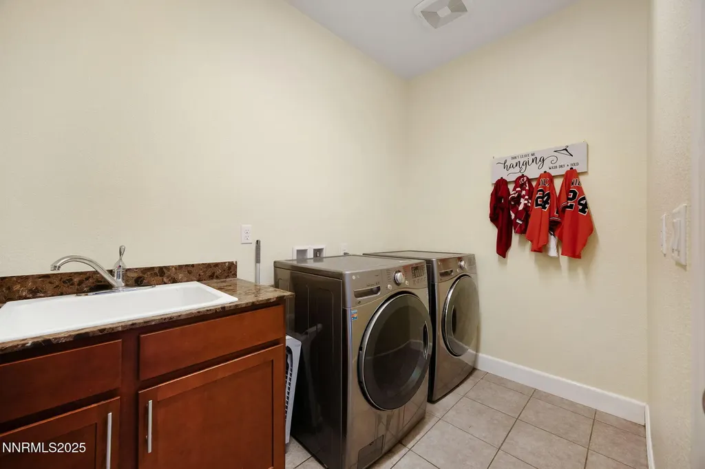 2174 Cecile Reno NV 89521