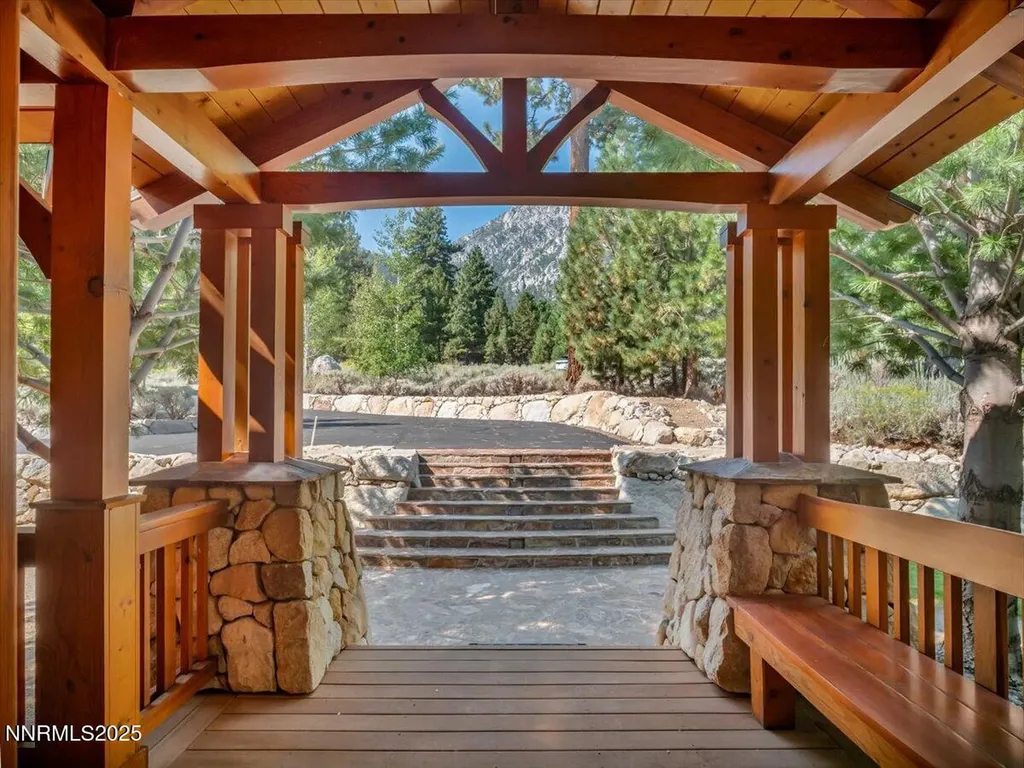 123 Five Creek Gardnerville NV 89460