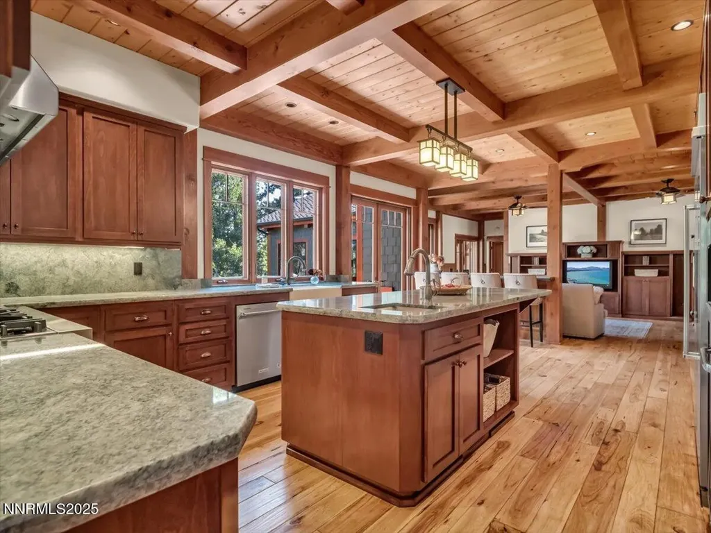 123 Five Creek Gardnerville NV 89460
