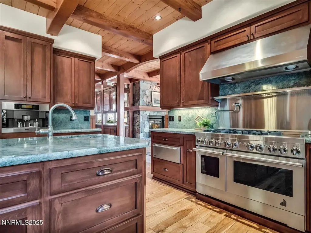 123 Five Creek Gardnerville NV 89460