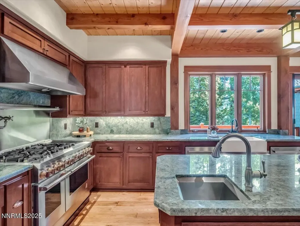 123 Five Creek Gardnerville NV 89460