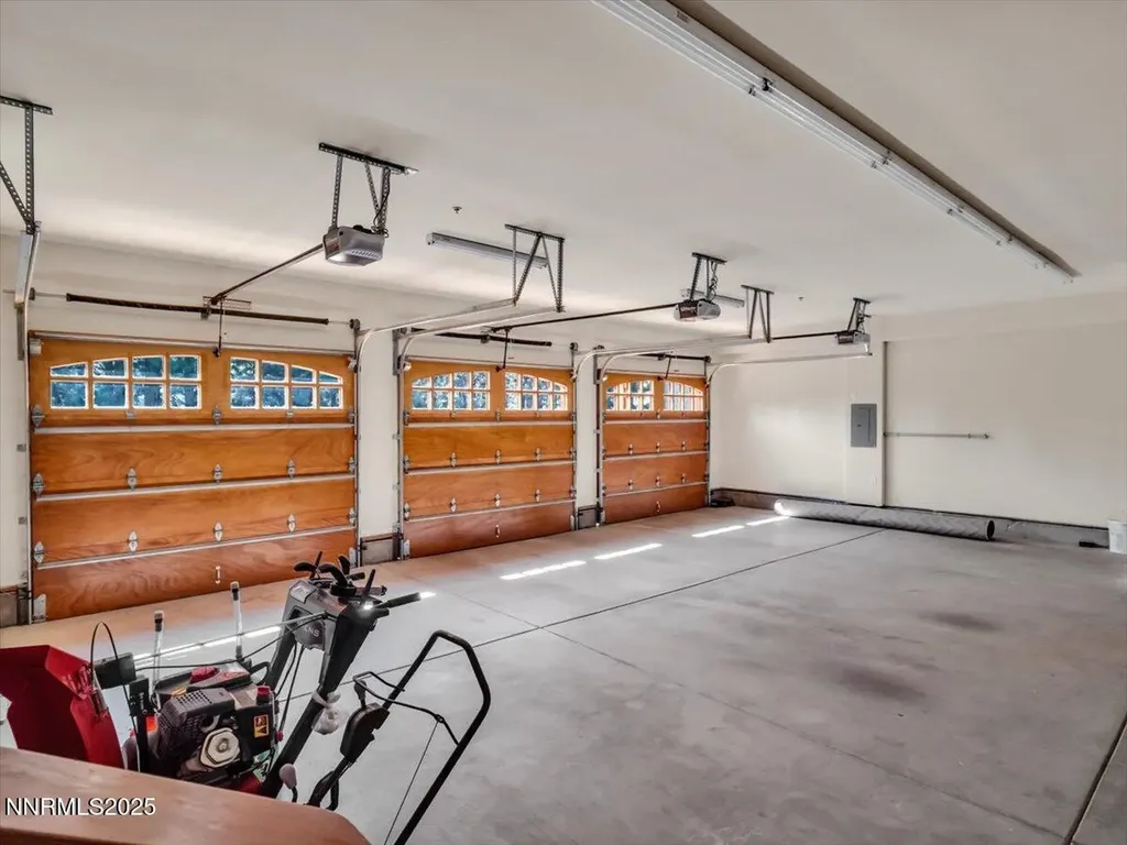 123 Five Creek Gardnerville NV 89460