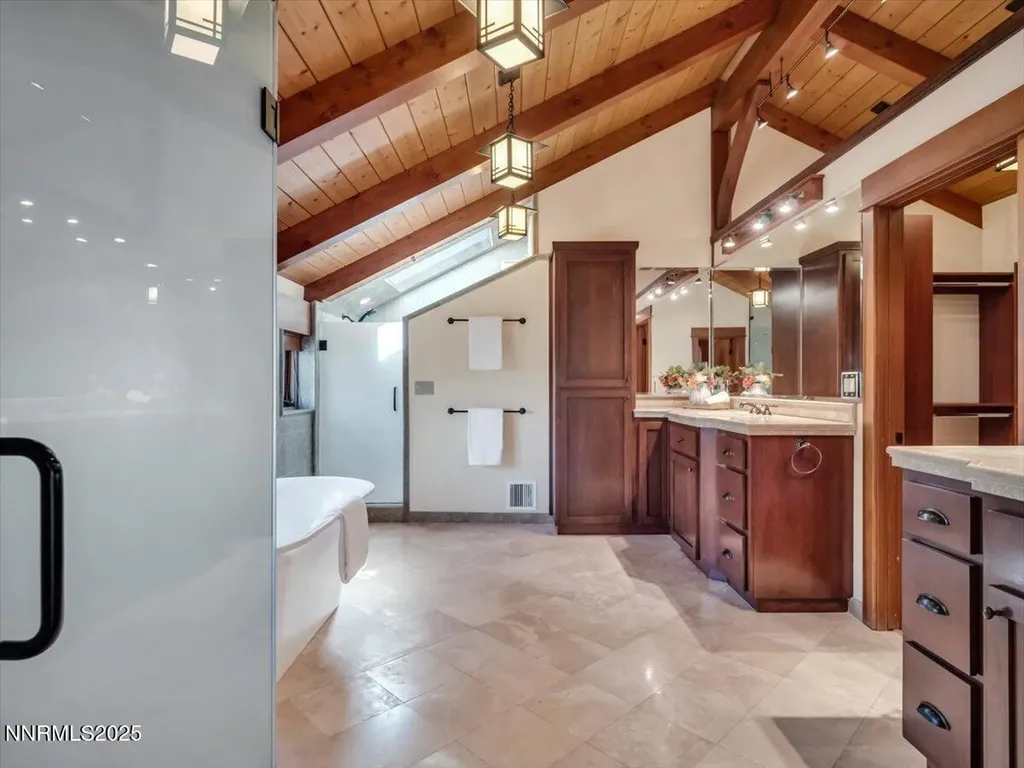 123 Five Creek Gardnerville NV 89460
