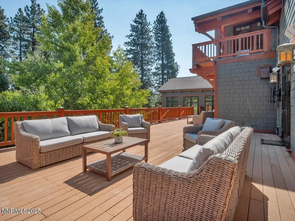 123 Five Creek Gardnerville NV 89460