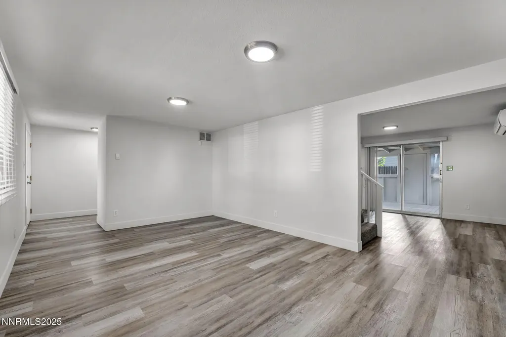 7304 Windmill Reno NV 89511