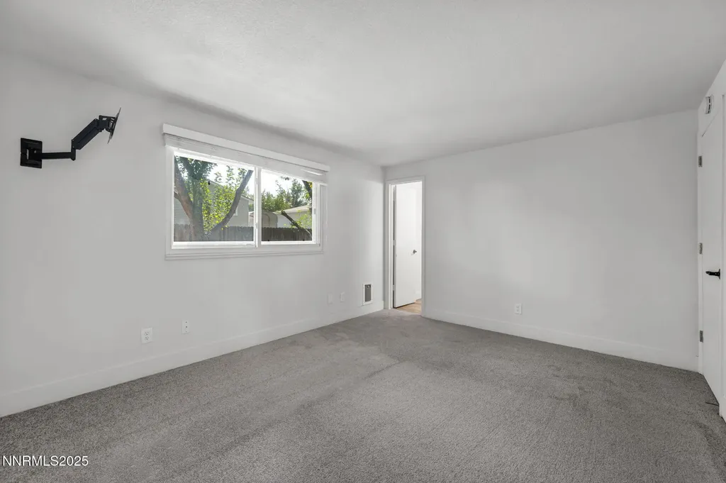7304 Windmill Reno NV 89511