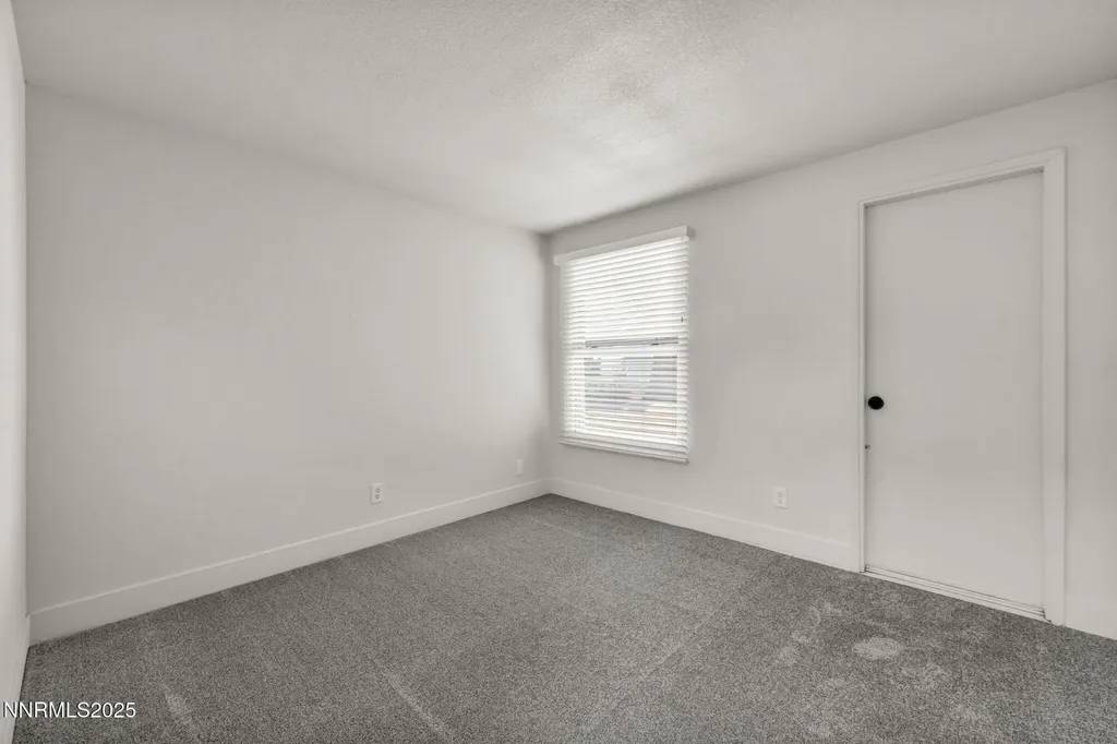 7304 Windmill Reno NV 89511
