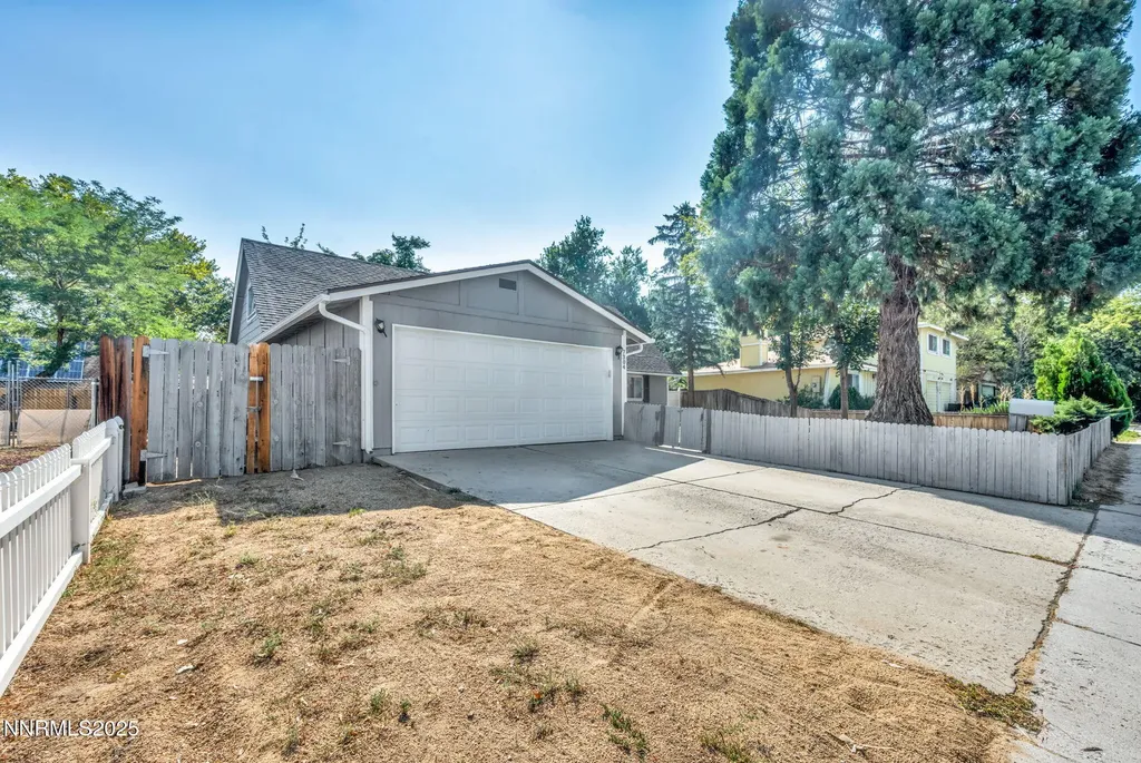 7304 Windmill Reno NV 89511