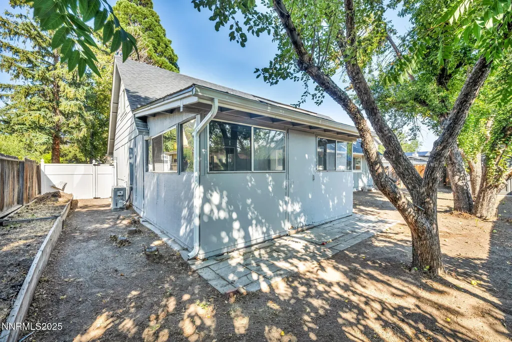 7304 Windmill Reno NV 89511