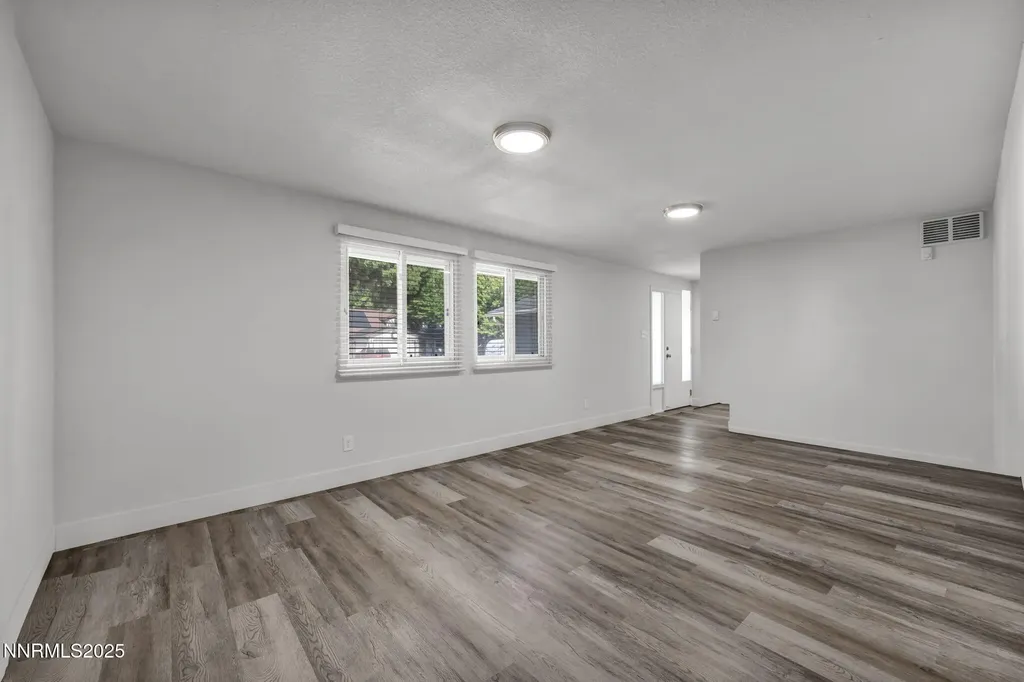 7304 Windmill Reno NV 89511