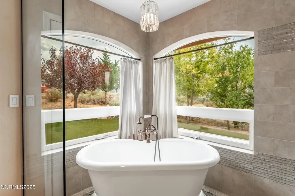8045 List Country Washoe Valley NV 89704