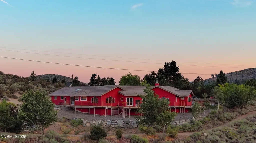 8045 List Country Washoe Valley NV 89704