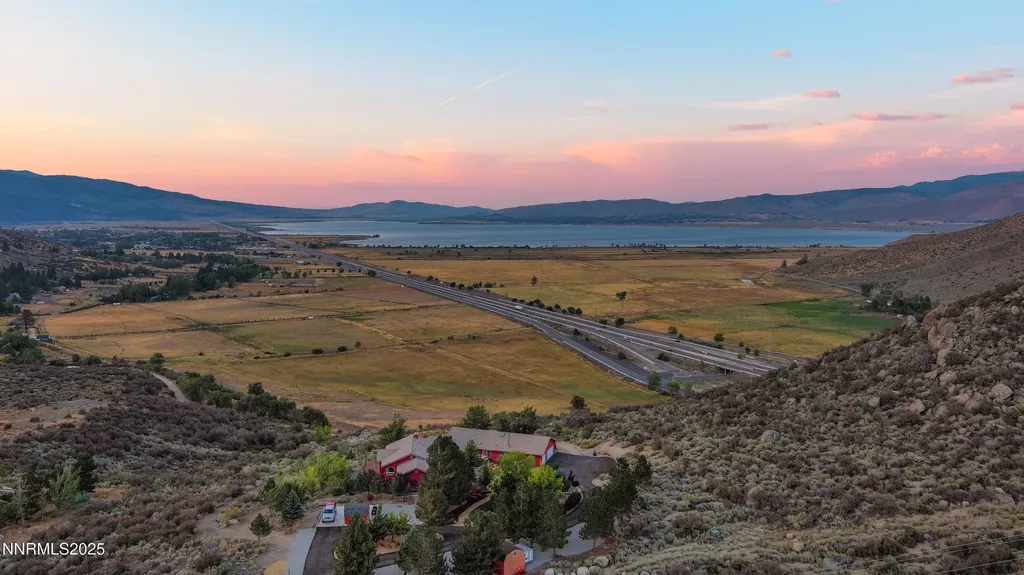 8045 List Country Washoe Valley NV 89704