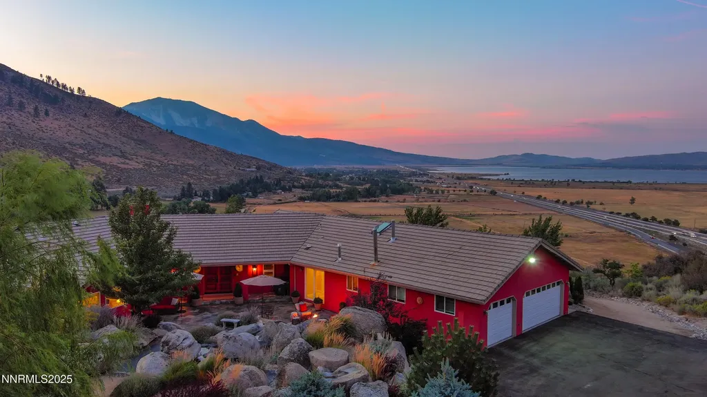 8045 List Country Washoe Valley NV 89704