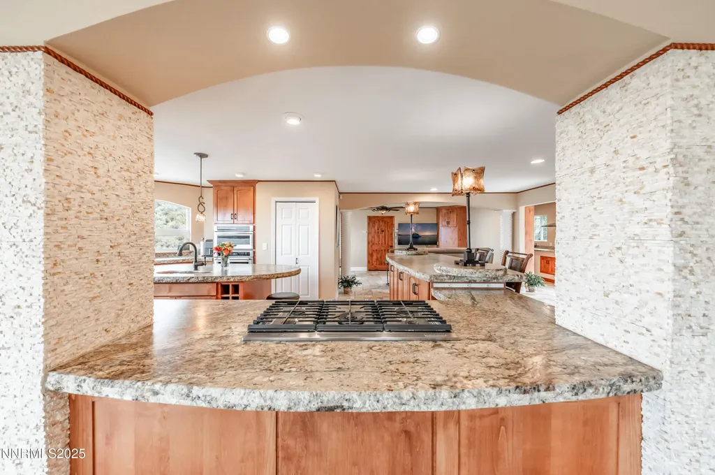 8045 List Country Washoe Valley NV 89704