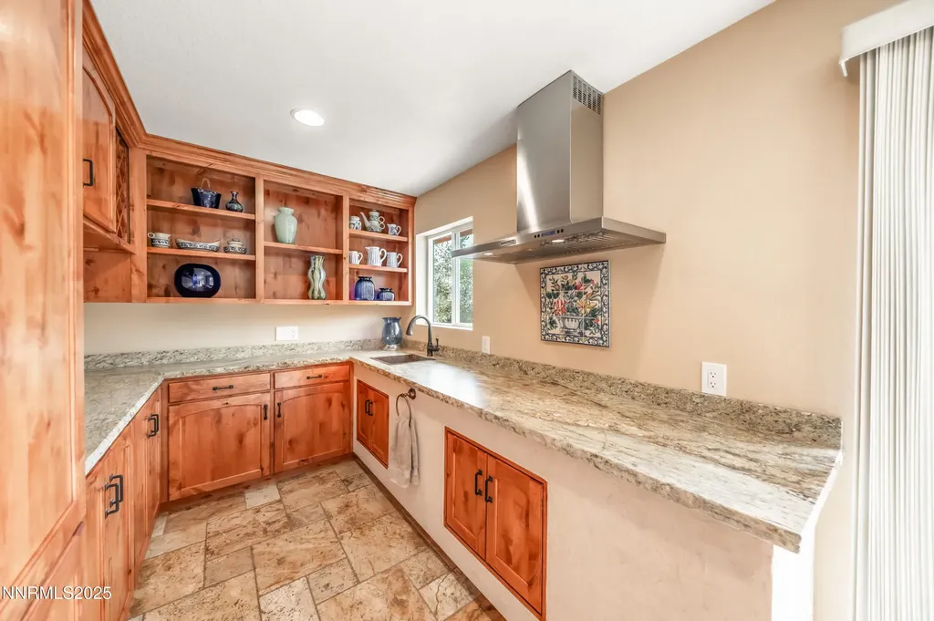 8045 List Country Washoe Valley NV 89704