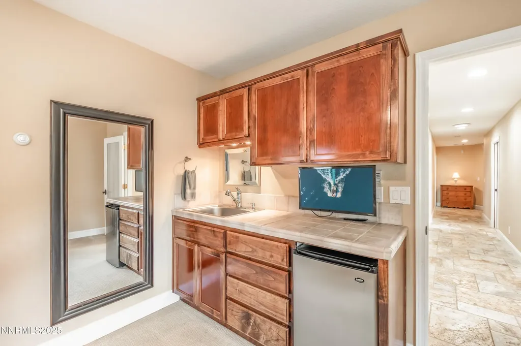 8045 List Country Washoe Valley NV 89704