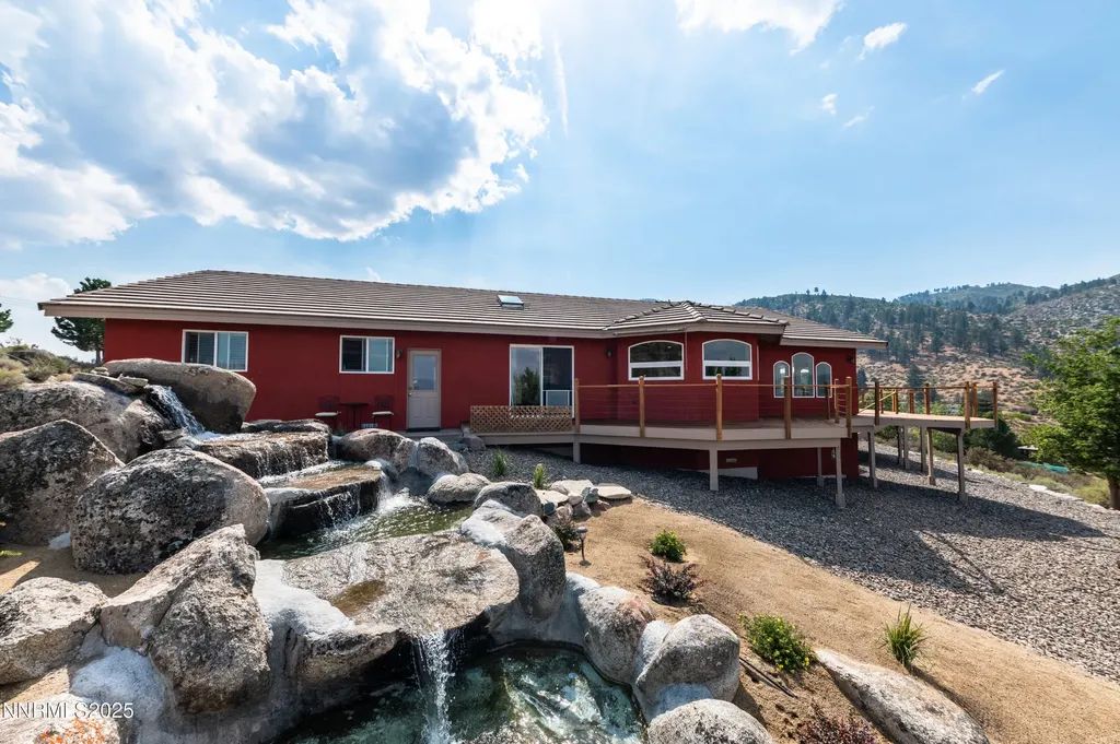 8045 List Country Washoe Valley NV 89704