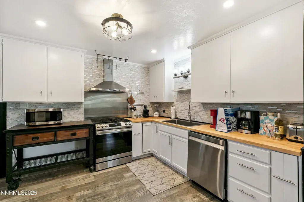 150 Woodland Stateline NV 89449
