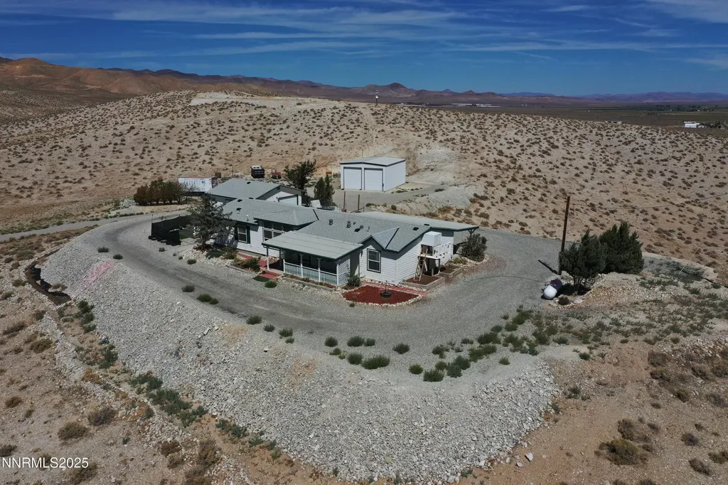 16 Ludington Yerington NV 89447