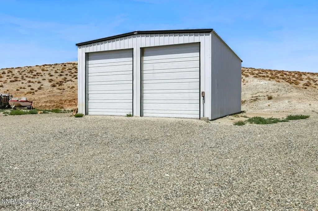 16 Ludington Yerington NV 89447