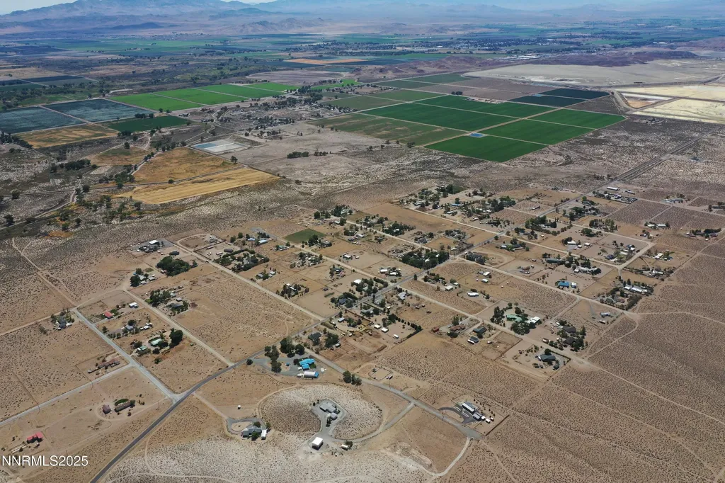 16 Ludington Yerington NV 89447