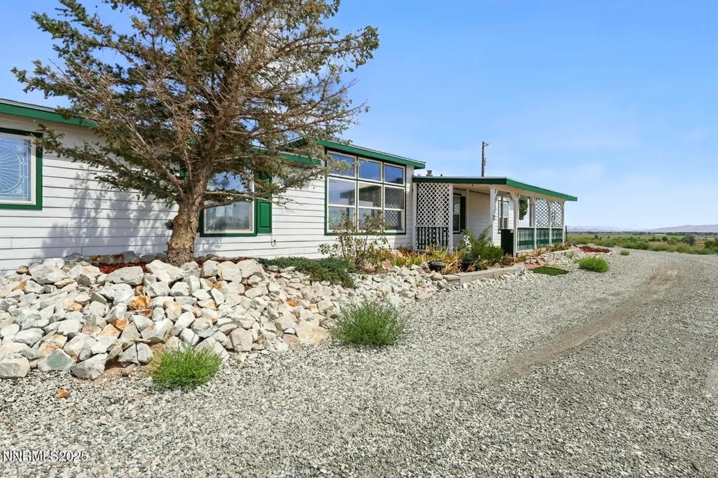 16 Ludington Yerington NV 89447