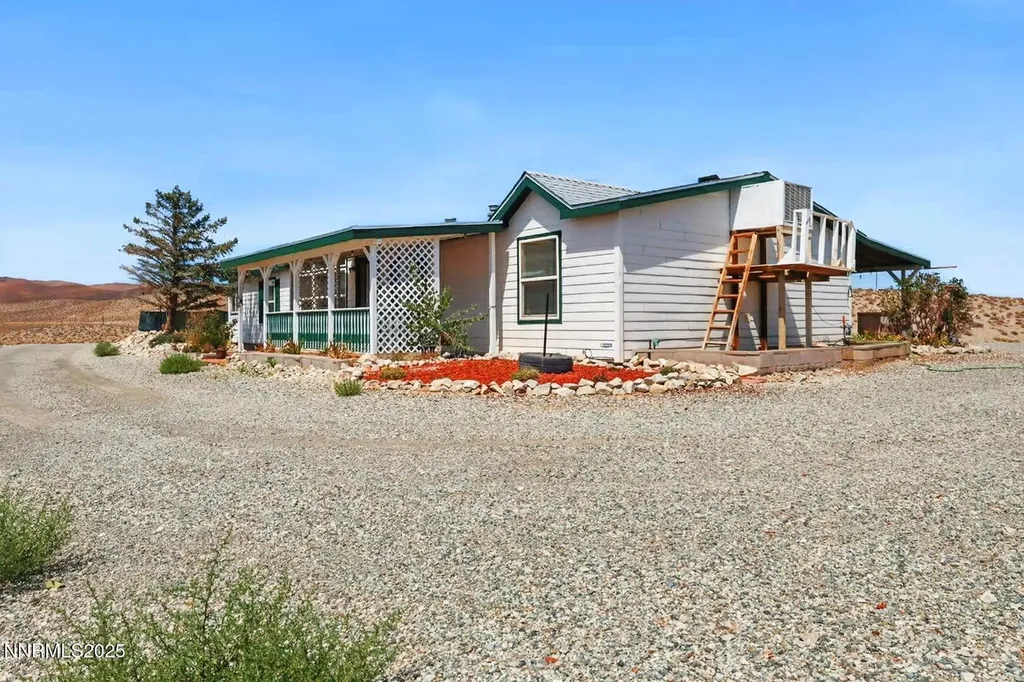 16 Ludington Yerington NV 89447