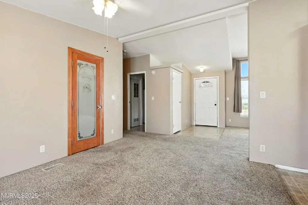 16 Ludington Yerington NV 89447