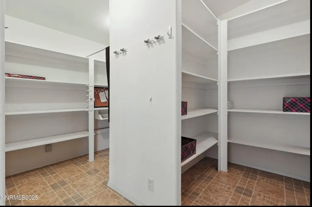 16 Ludington Yerington NV 89447