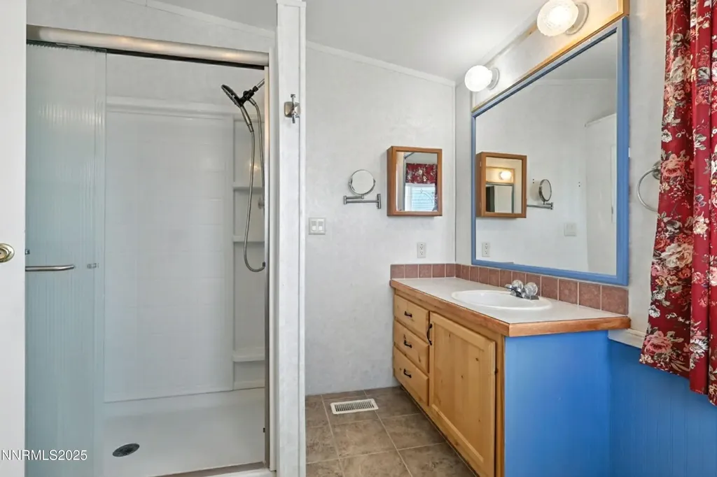 16 Ludington Yerington NV 89447