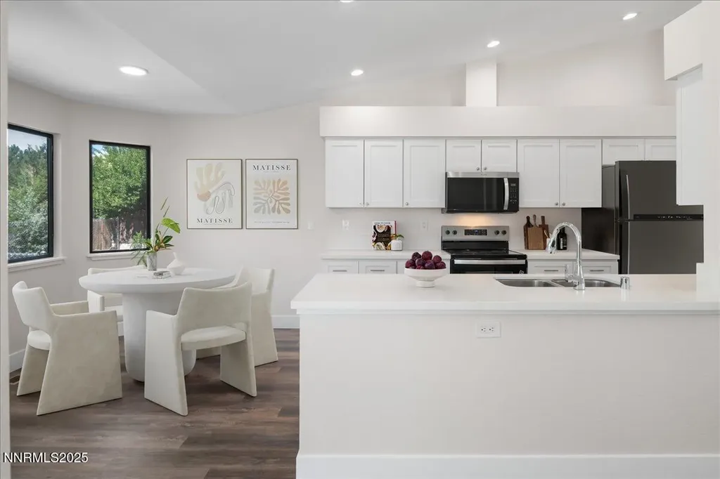 1716 Canyon Terrace Sparks NV 89436