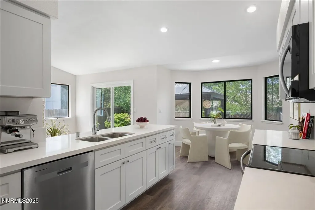 1716 Canyon Terrace Sparks NV 89436