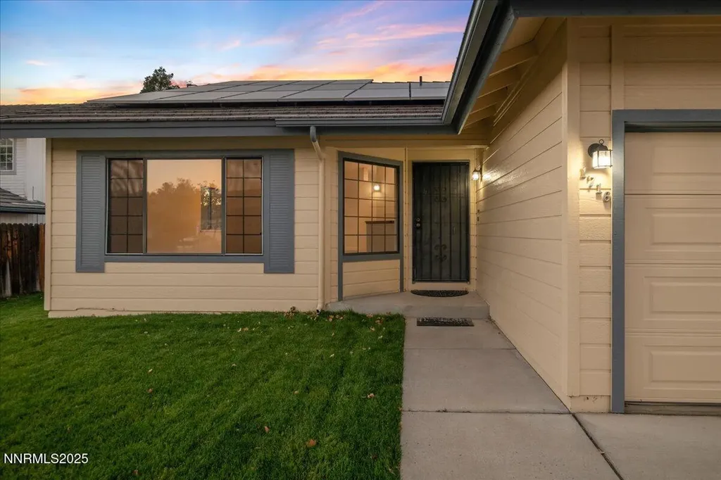 1716 Canyon Terrace Sparks NV 89436