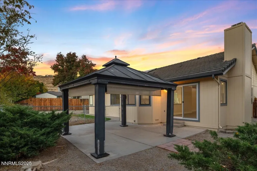 1716 Canyon Terrace Sparks NV 89436