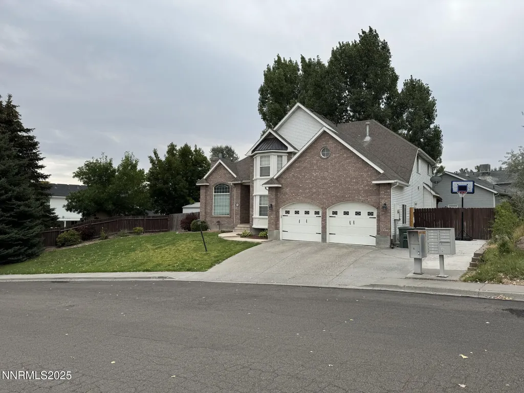 2081 Russell Elko NV 89801