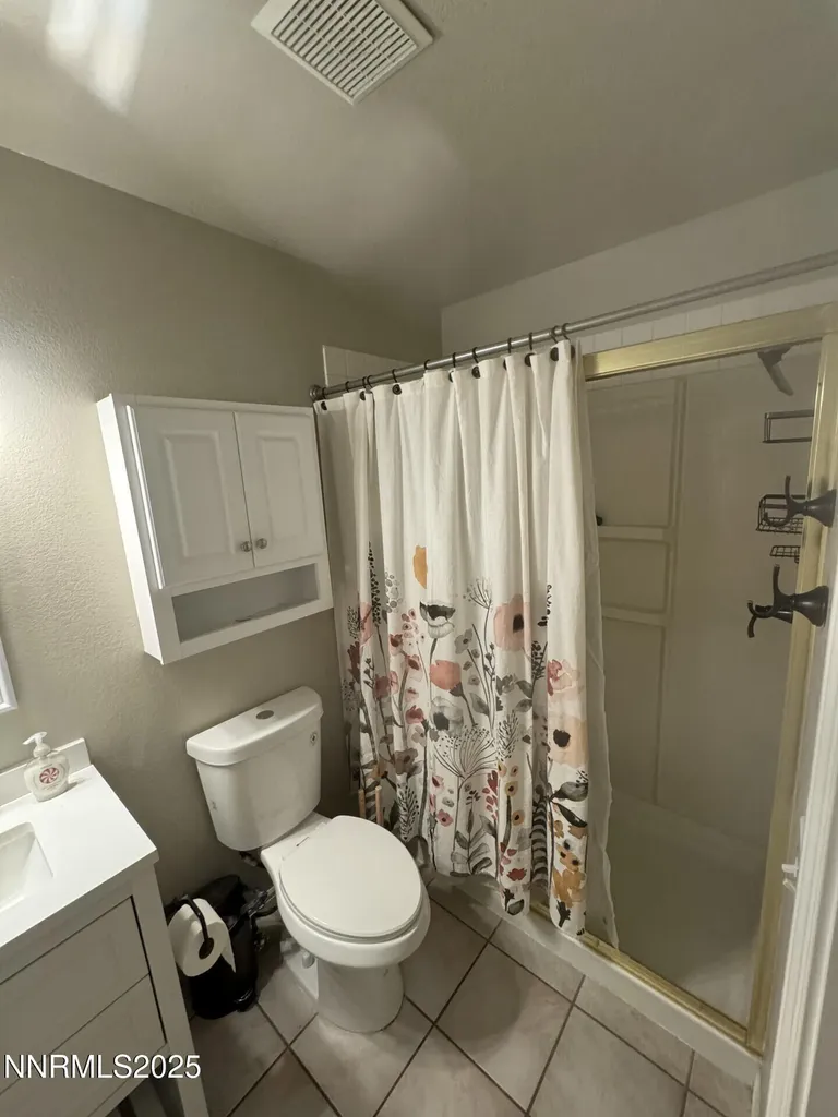 2081 Russell Elko NV 89801