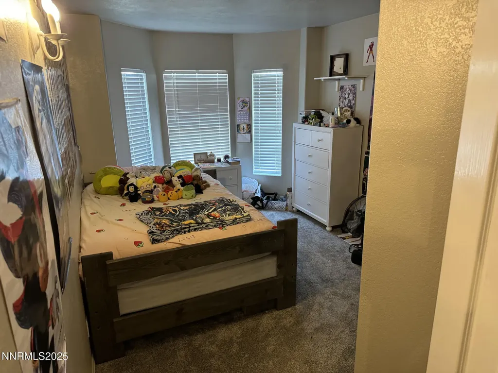 2081 Russell Elko NV 89801