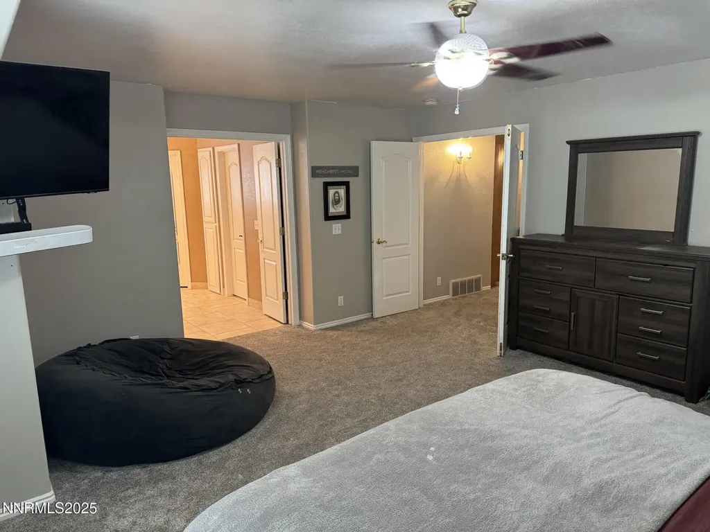 2081 Russell Elko NV 89801
