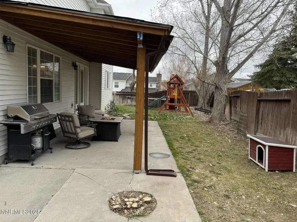 2081 Russell Elko NV 89801
