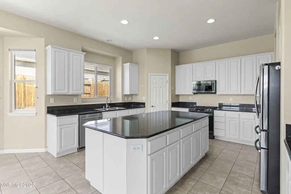 1838 Kinglet Sparks NV 89441